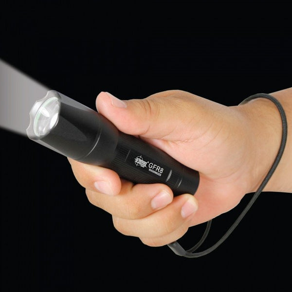 Torcia LED Coast G26 - 330 Lumen, Alimentata A Batterie AA, Compatta E Potente In Colore Nero - Foto 6